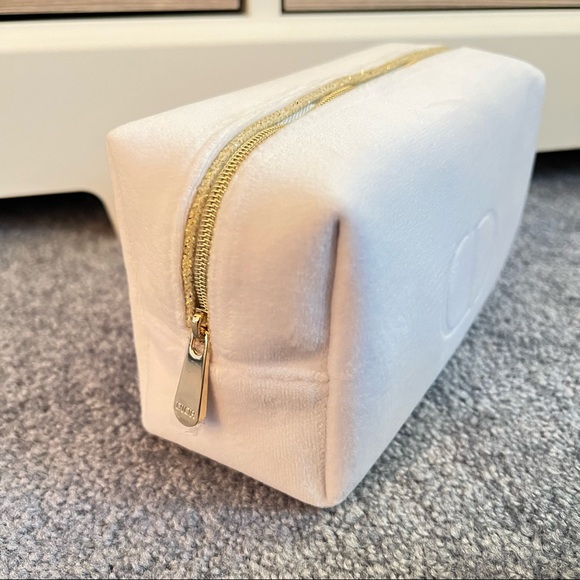 Dior Velvet Cosmetic Pouch - Picture 3 of 6